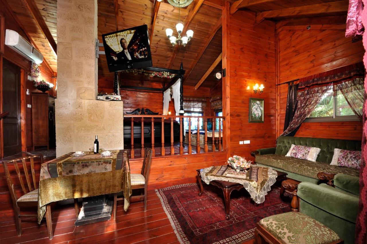 In Nature Lodge *